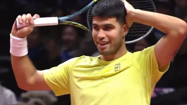 Carlos Alcaraz, nanalo ng unang duel kay Jannik Sinner of the year sa South Korea